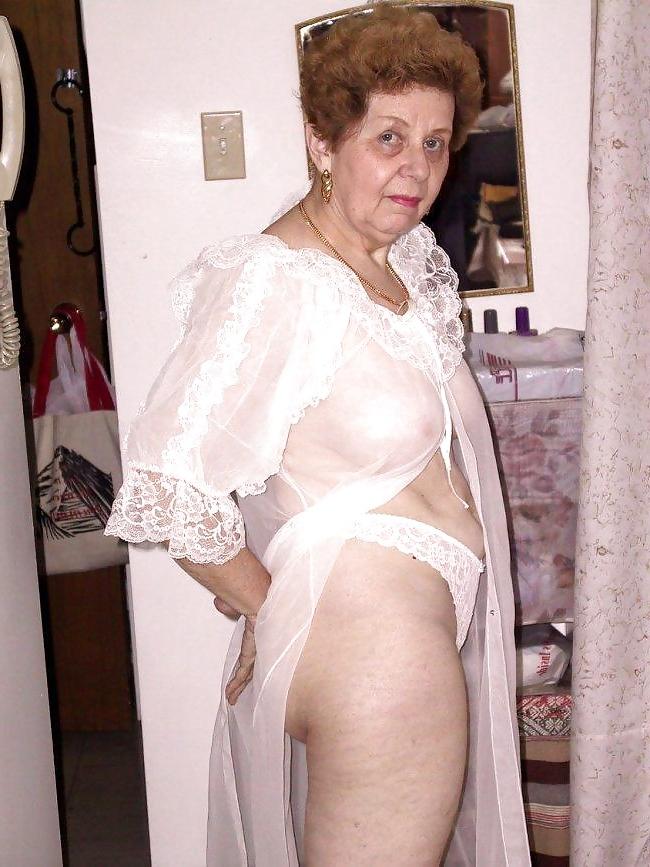 25P Even EXTREME old people needs sex