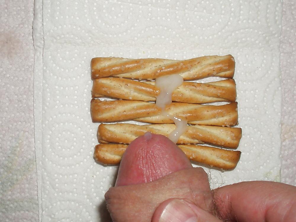 7P Mit Sperma bedeckte Brezeln