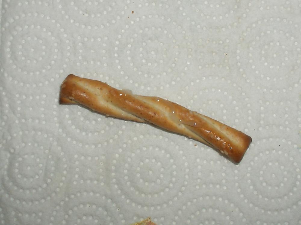 7P Mit Sperma bedeckte Brezeln
