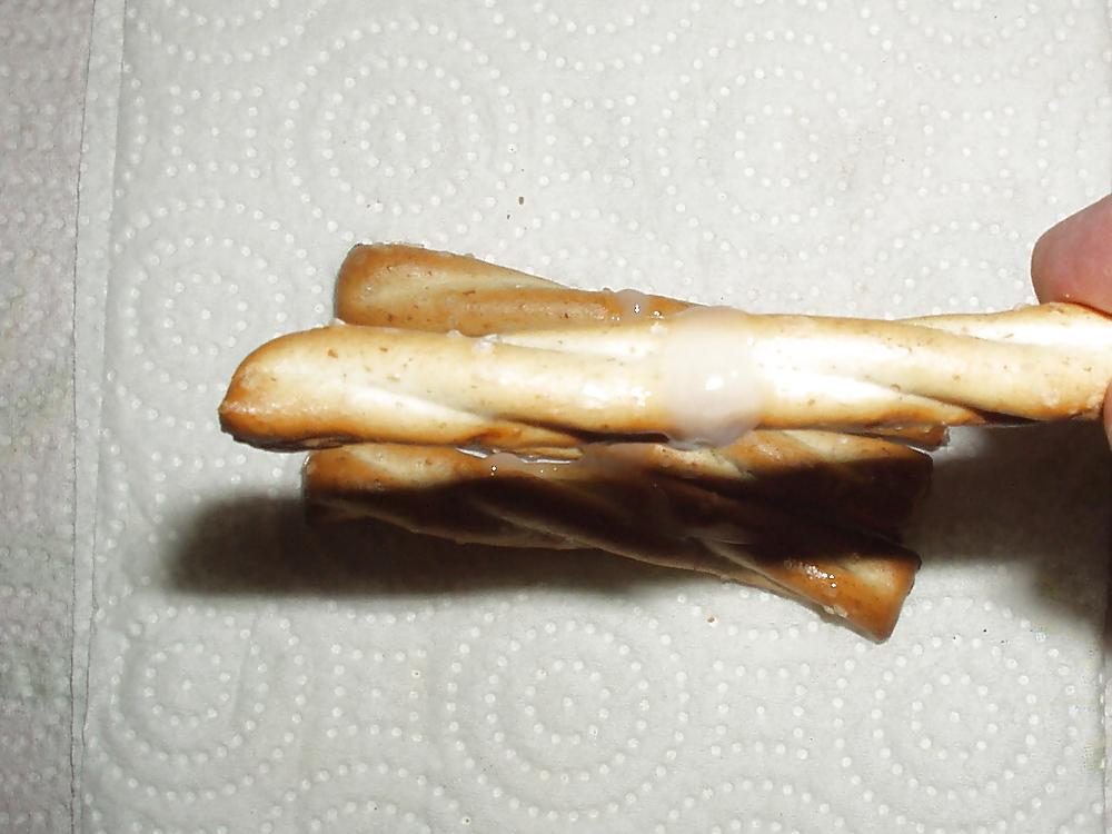 7P Mit Sperma bedeckte Brezeln