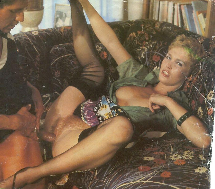 10P Famous Milf on old worn-out porn pages