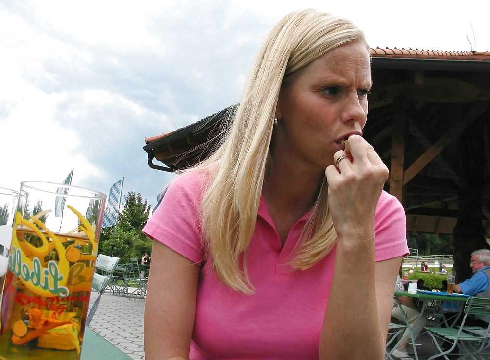 5P slutty milf from germany found pics on memory card 