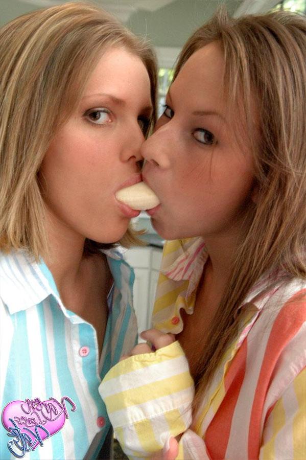 20P Pictures of Karen and Kate sharing a banana