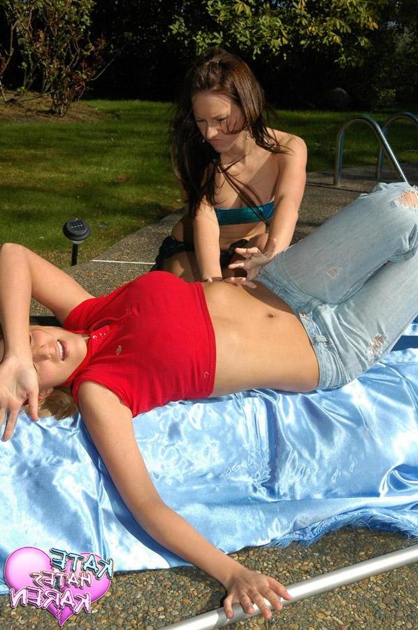 20P Pictures of Karen cleaning Kate\'s pool