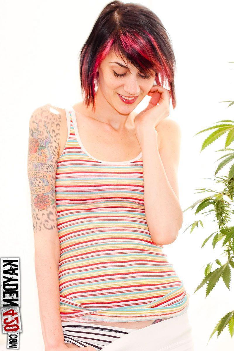 16P Pictures of teen chick Kayden 420 craving you inside of her