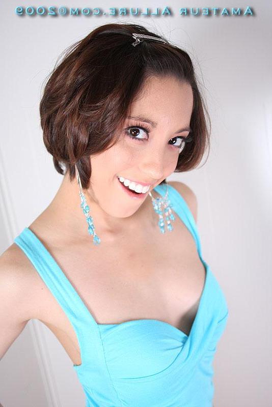 16P Flexible ballet dancer sucks cock and gets her shaved pussy fucked