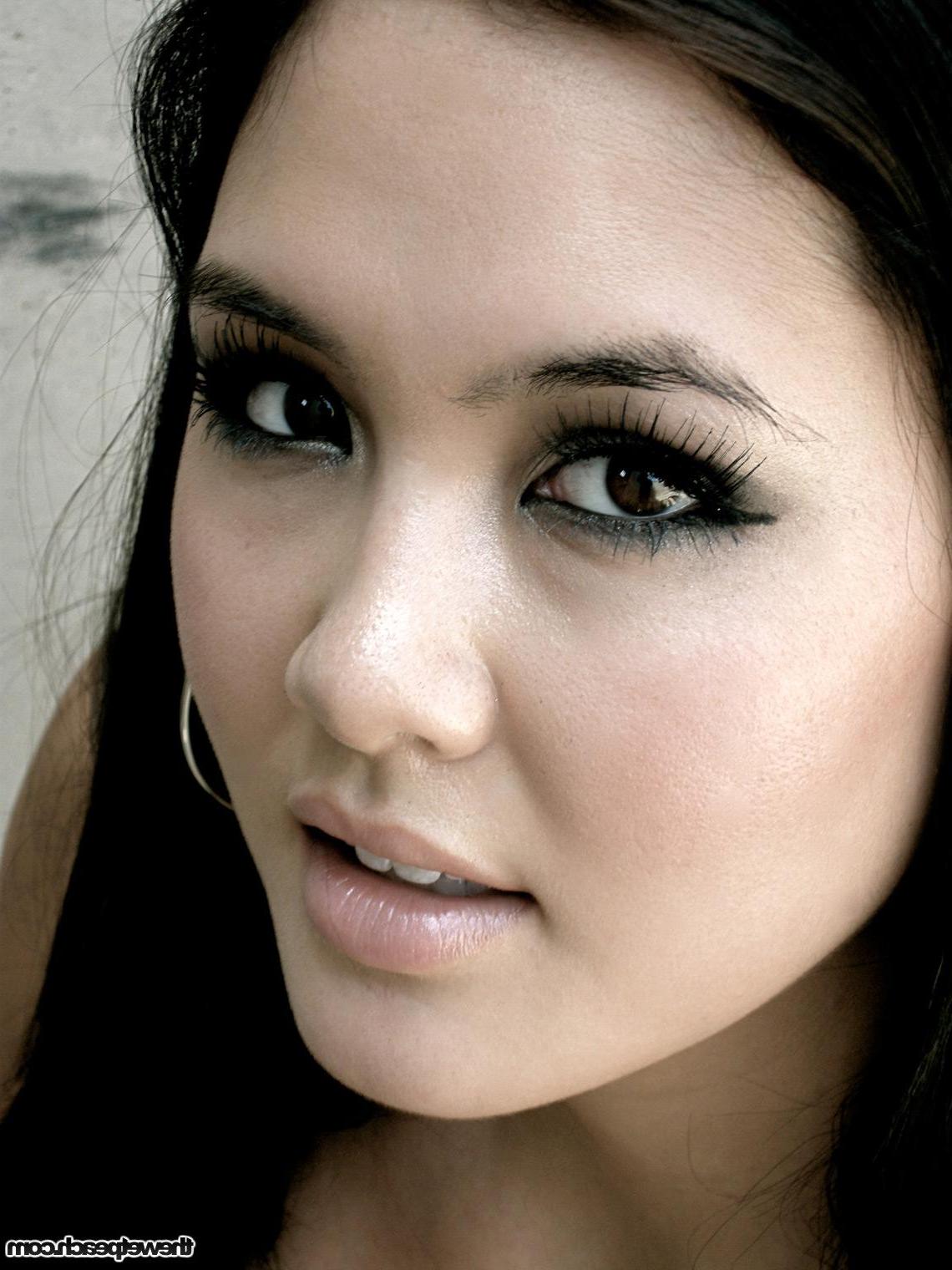 16P Pictures of Layla KO showing you how hot she is