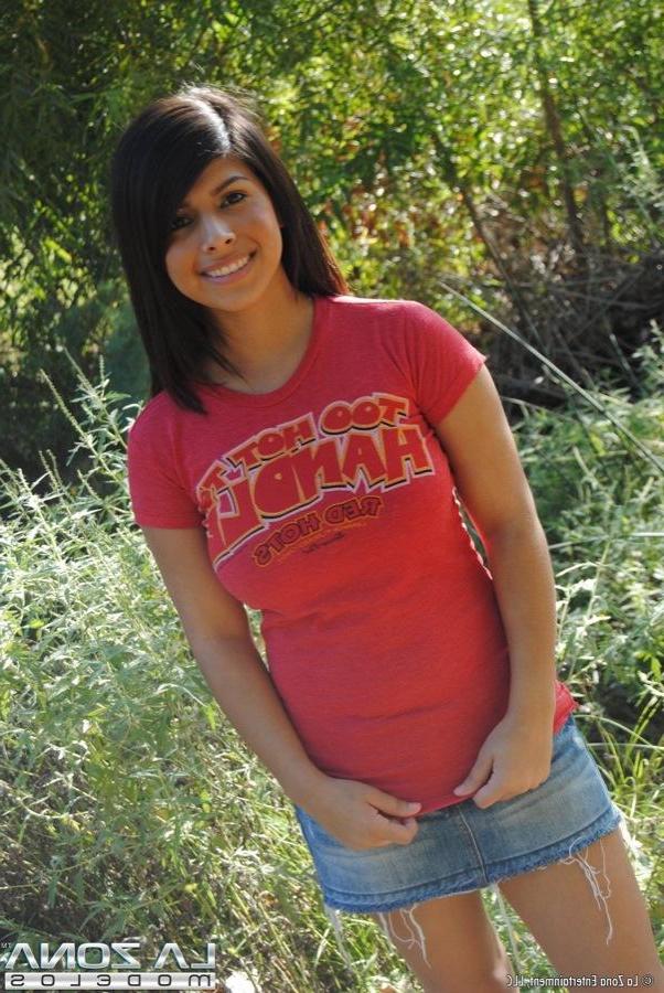 15P Precious has big tits that bust out of her shirt