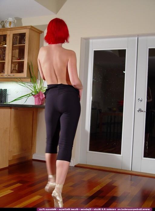 15P Lindsey strips out of her ballet outfit