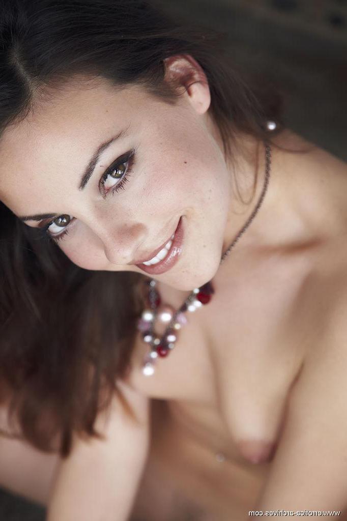 16P Beautiful girl Lorena shows you her stunning nude body