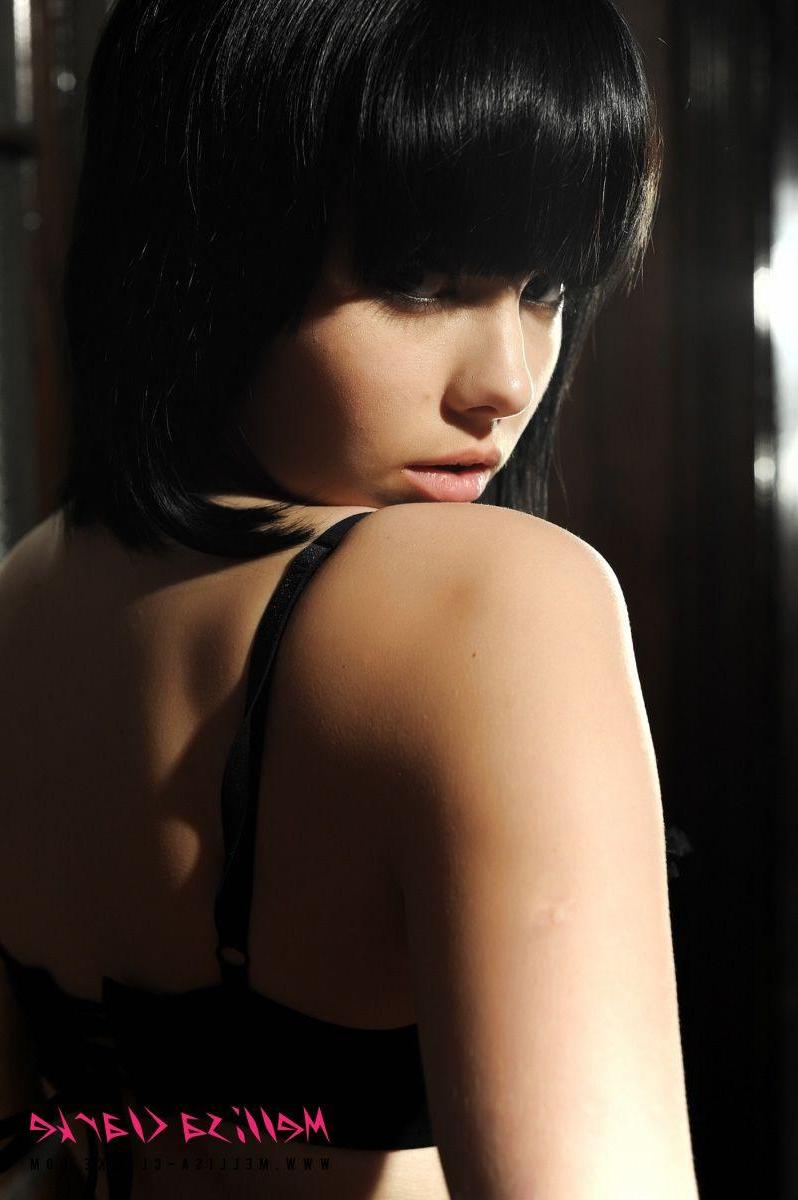 12P Pictures of Melissa Clarke showing off her round perky boobs