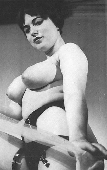 20P Busty women 88 (Vintage special)