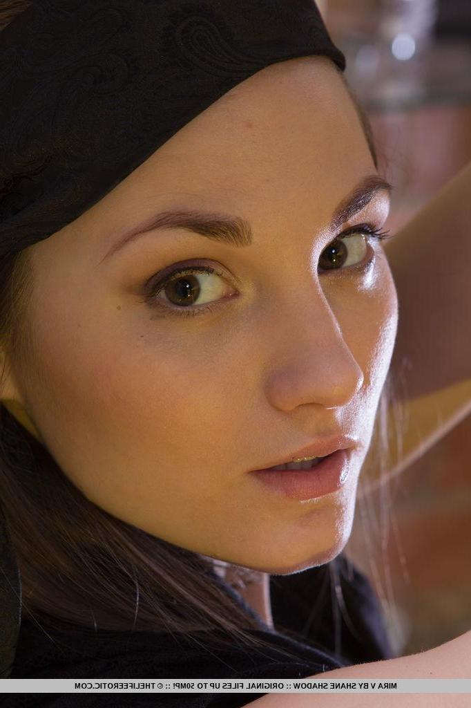 16P Brunette teen Mira V ties herself up for you
