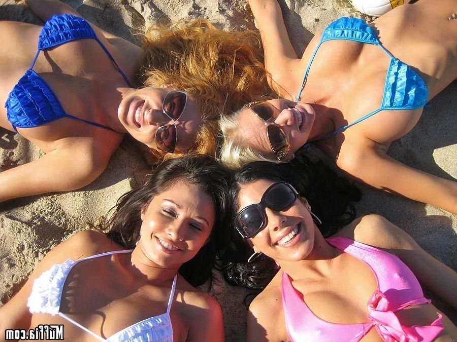 12P Pictures of Molly's Life having fun with her girlfriends