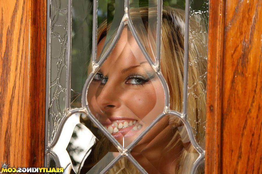 20P Pictures of Stephanie Blaze taking Ramon's big shaft deep inside