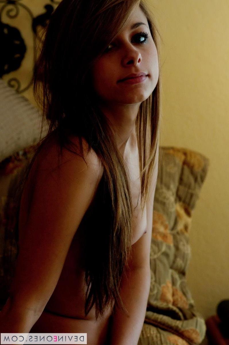 20P Pictures of Riley Anne toying her tight teen pussy with a vibrator