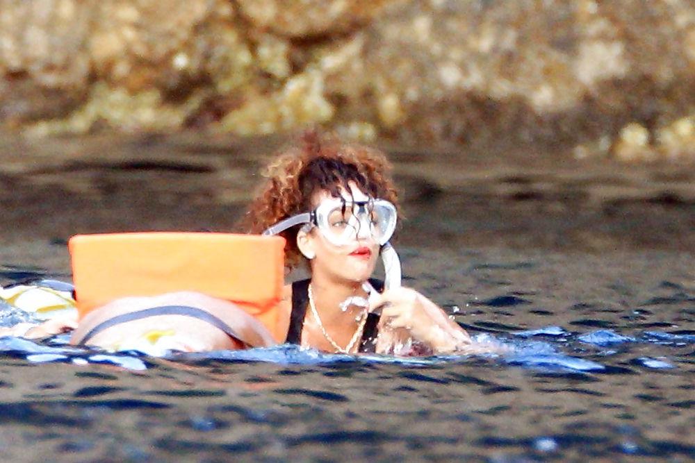15P Rihanna swimming wPOKIES in San Fruttuoso Bay Italy