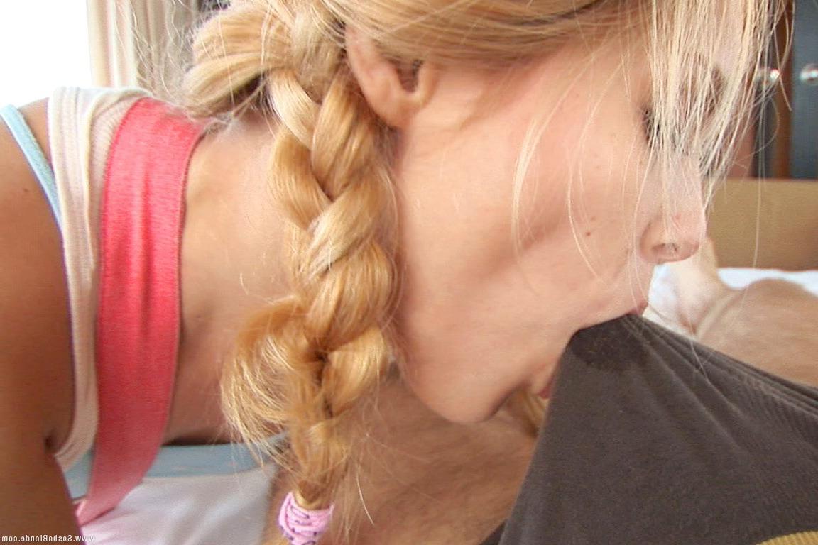15P Pictures of Sasha Blonde playing with her boyfriend's cock