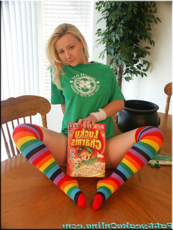 16P Pictures of Pattycake showing some St. Patty's Day love