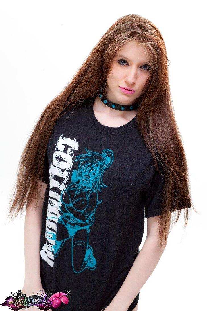 15P Pictures of teen girl Sica Marie showing you how hot she is
