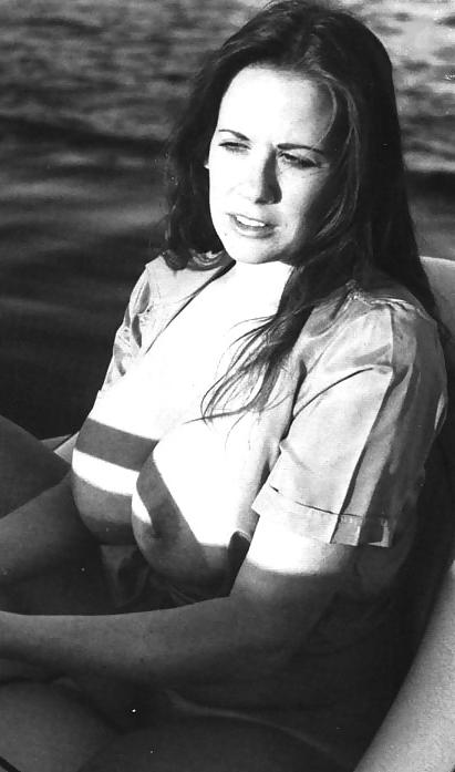 25P Vintage big-titted Amy