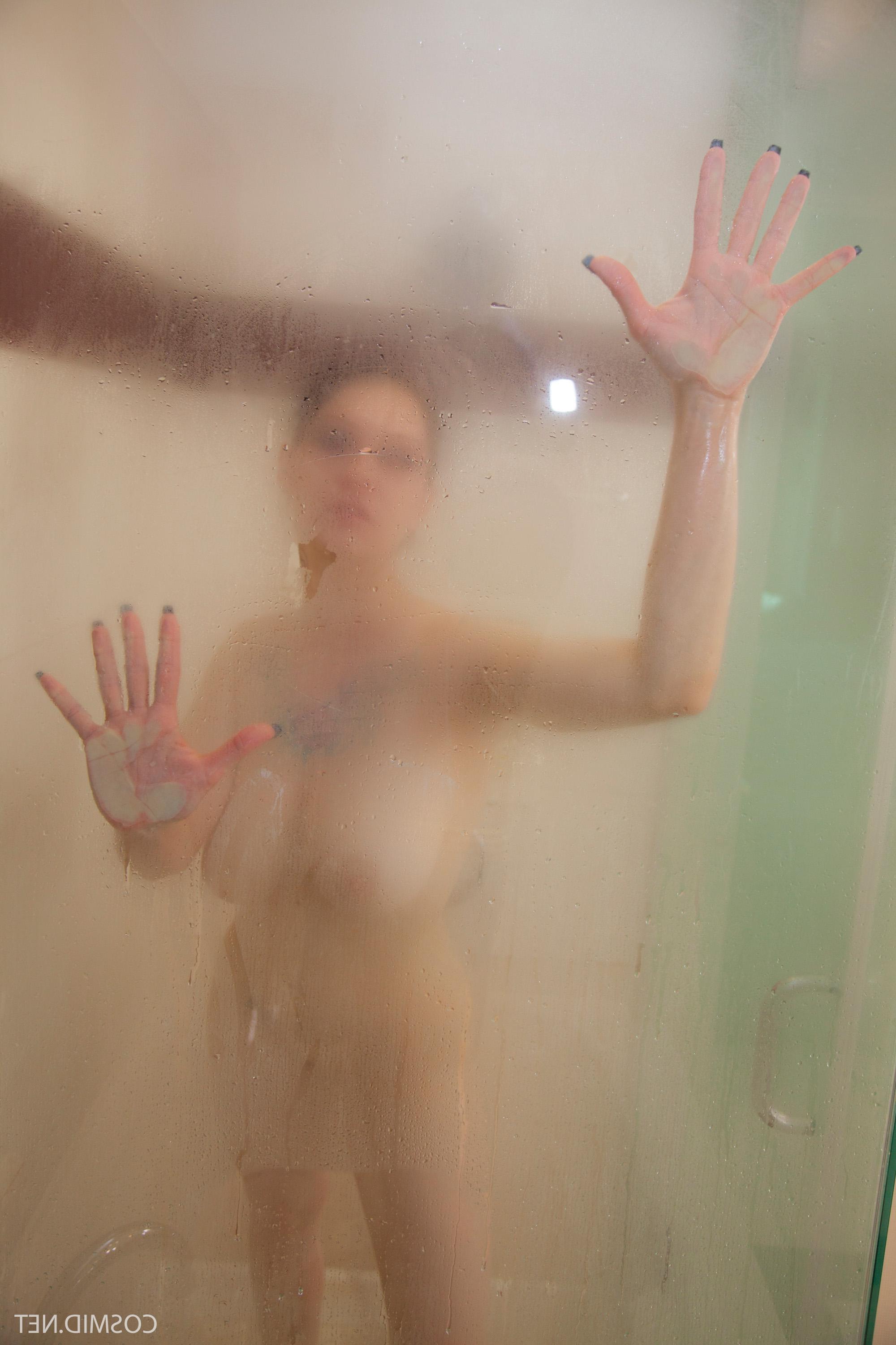 16P Busty brunette babe Jennique shows you her big boobs in the shower