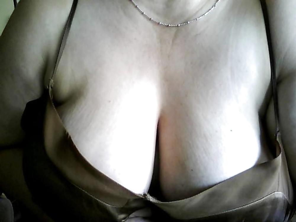 25P Mature bbw