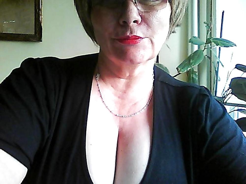 25P Mature bbw