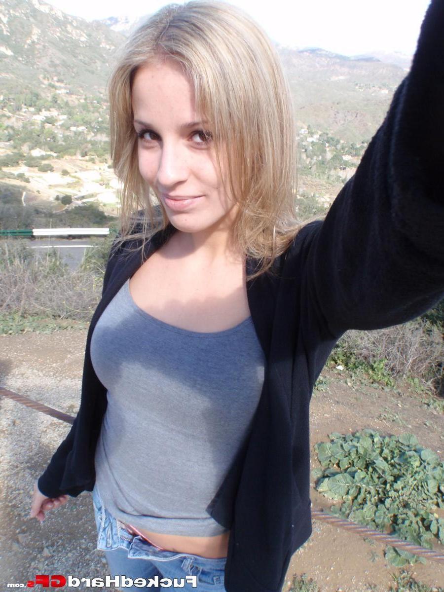 15P Beautiful girlfriend Jas goes outdoors with her boyfriend for some naughty fun
