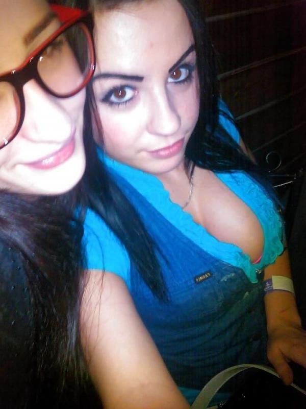 14P Busty college hottie displays teases with her big jugs