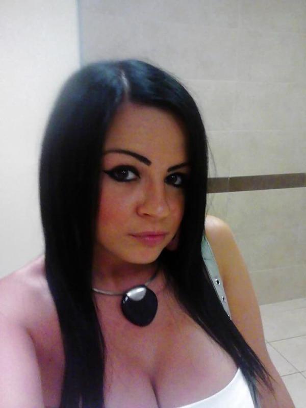 14P Busty college hottie displays teases with her big jugs