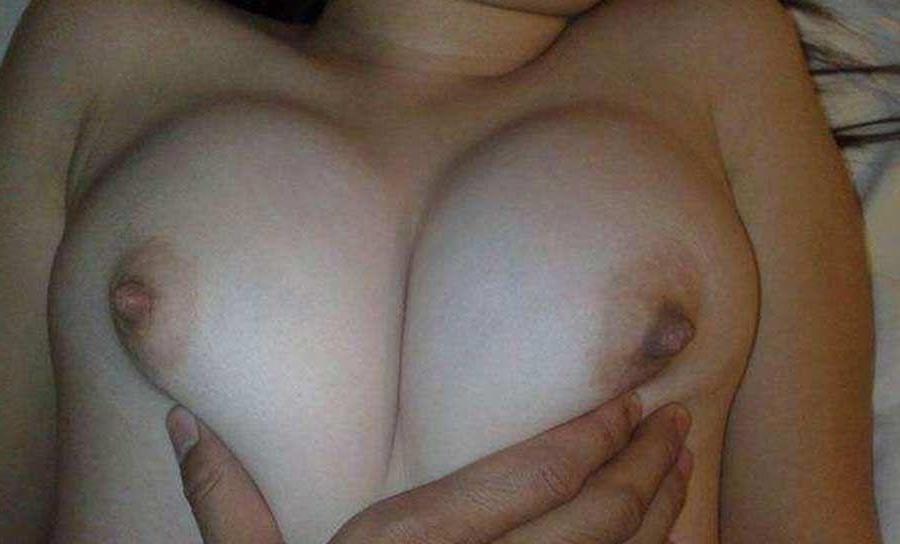 15P Pictures of an asian gf sucking the jizz out of her boyfriend's cock
