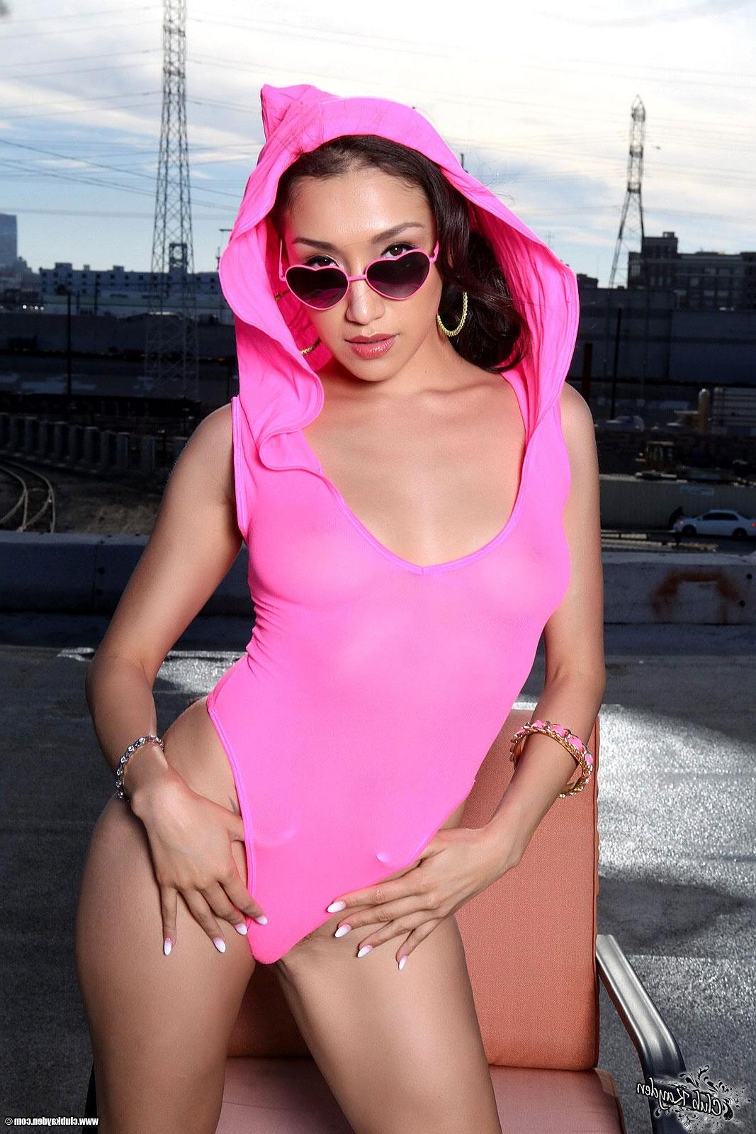15P Asian babe Vicky Chase makes a guest appearance on Kayden Kross' website