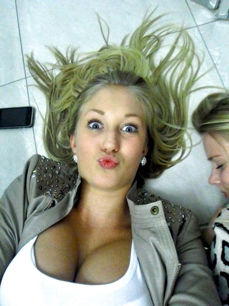 25P More Melons From SmutDates.com