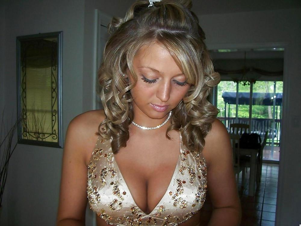 25P More Melons From SmutDates.com