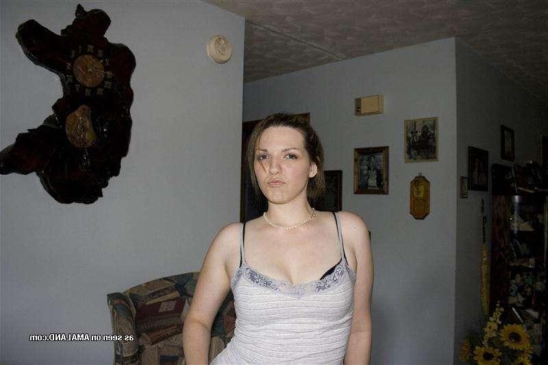 16P Pleasures her boyfriend and gets jizzed on her tits