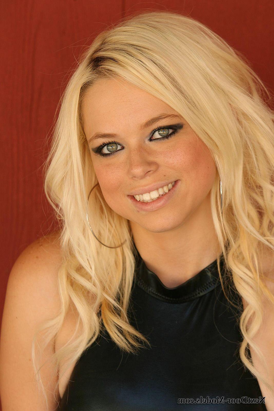 13P A curvy blonde model strips totally naked