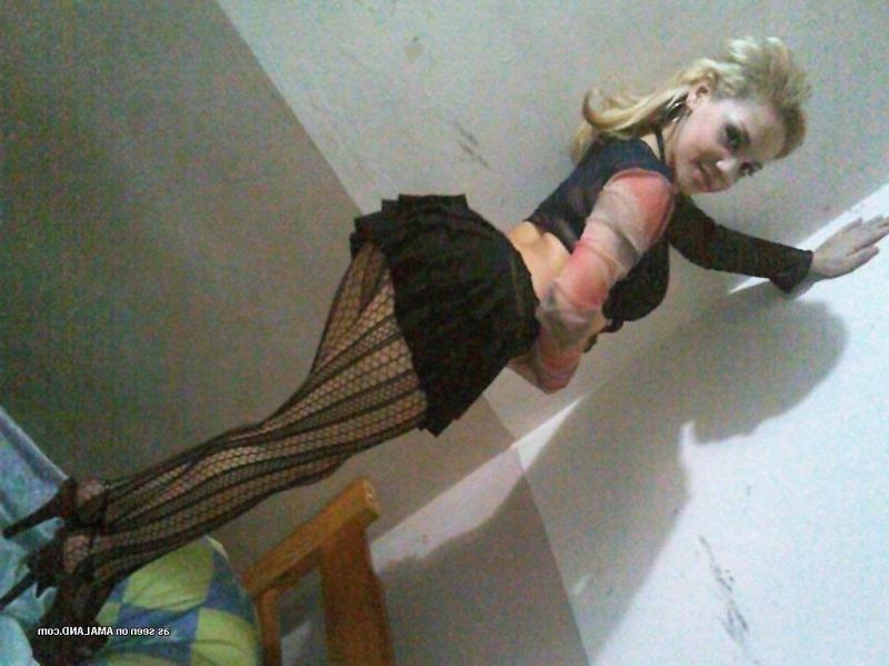 15P Compilation of a sexy blonde babe sucking on boyfriend's cock