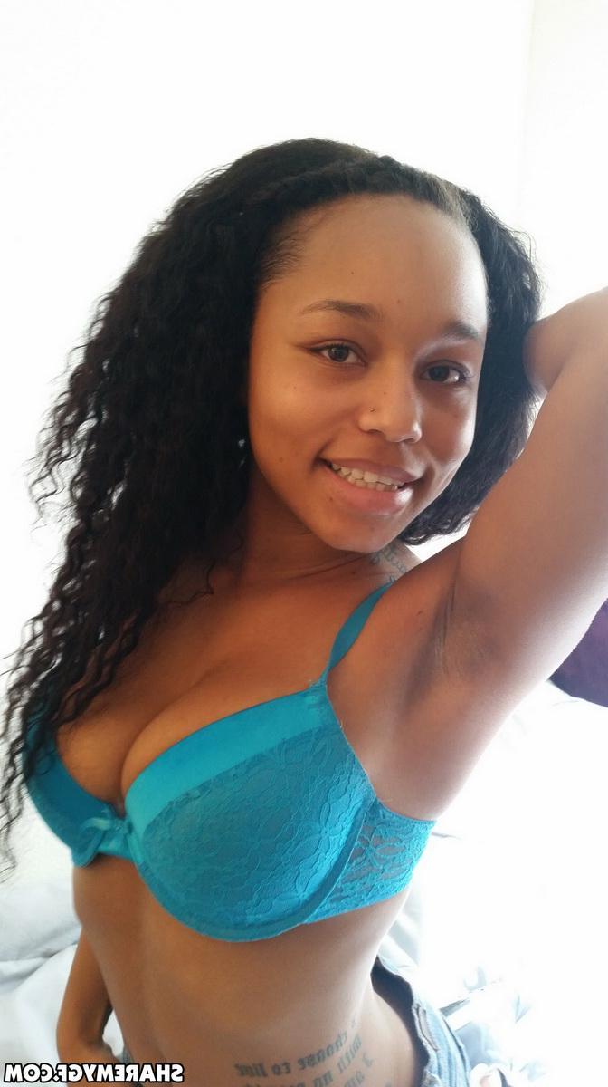 12P Busty black girlfriend takes pictures of her big natural tits
