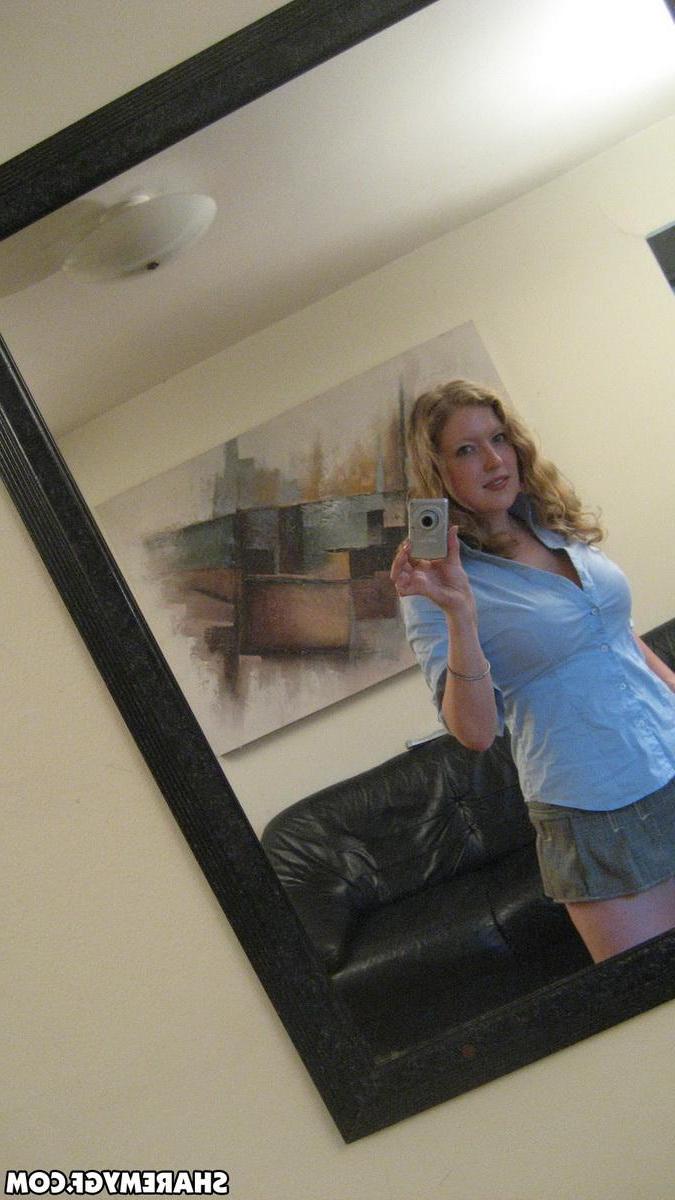 12P Busty blonde girlfriend takes selfies in the mirror of her big natural tits