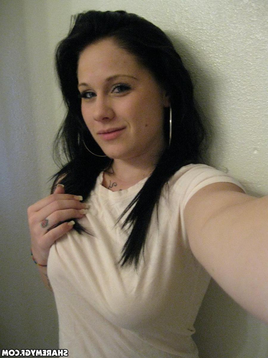 12P Busty girlfriend takes selfshot pictures of her huge real tits