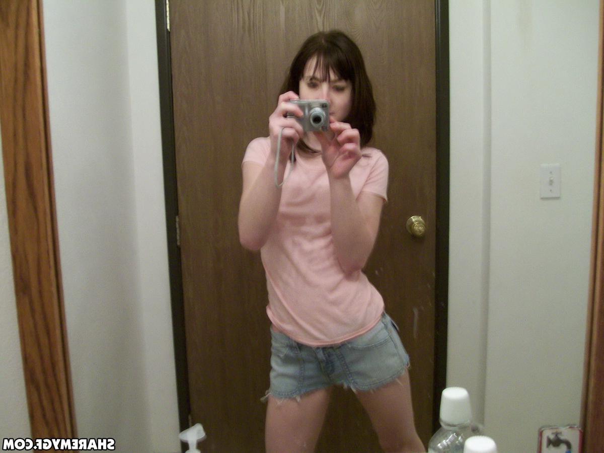 12P Perky girlfriend takes selfshot pictures in the mirror of her tits and tight round ass