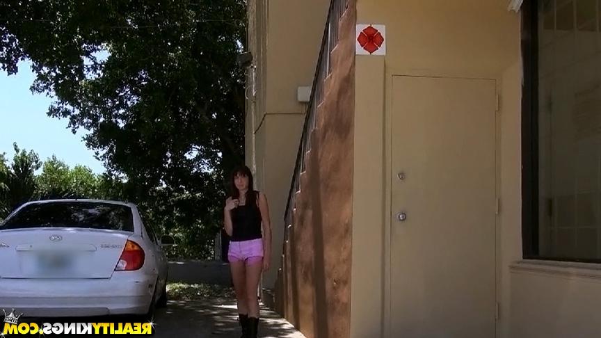 20P Amateur girl Hazel Rose gets picked up and fucked by a stranger