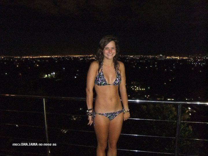 14P Pictures of hot teen girlfriends posing in bikinis