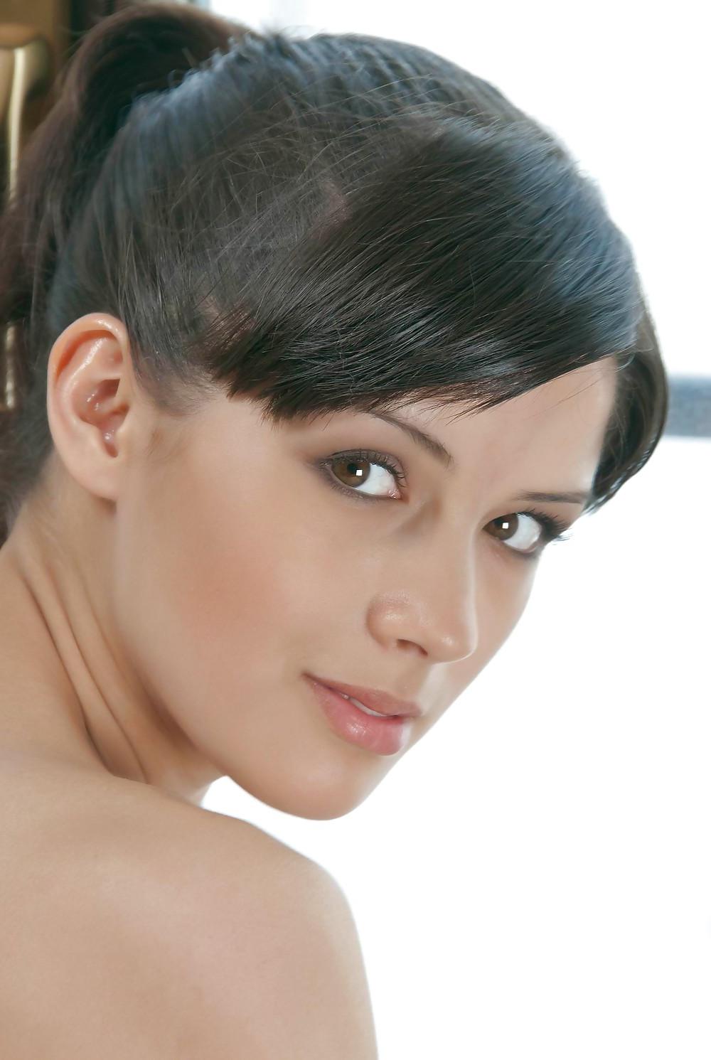 20P CUTE, YOUNG AND SO BEAUTIFUL 45