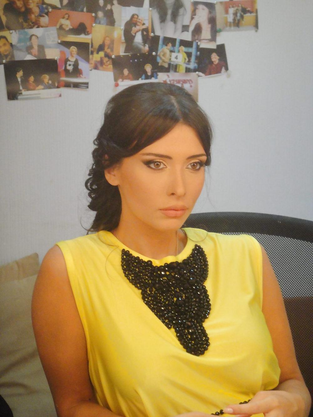 25P Georgian girls