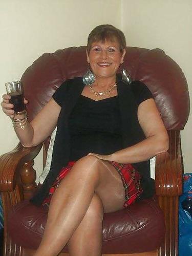 13P Mature in Tights 5