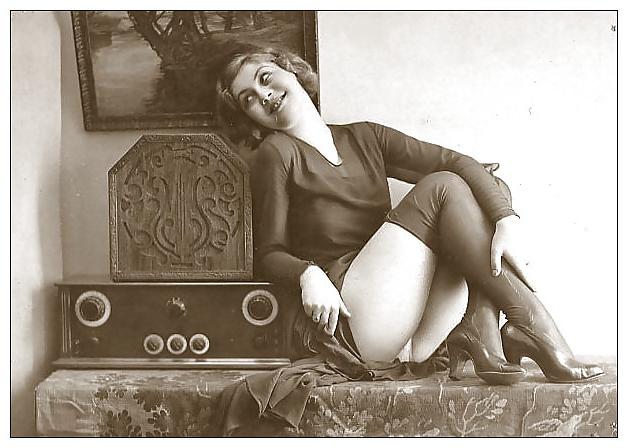 4P Vintage Stereo Babes