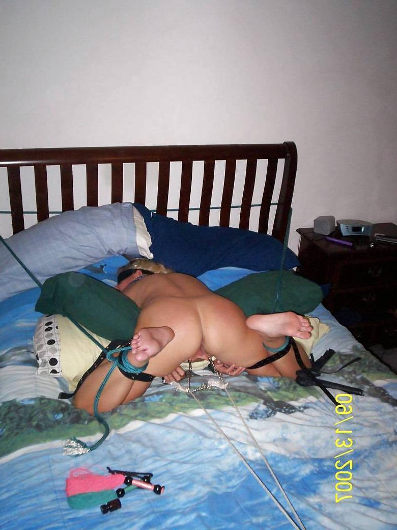 23P Chubby Amateurs with bound breasts