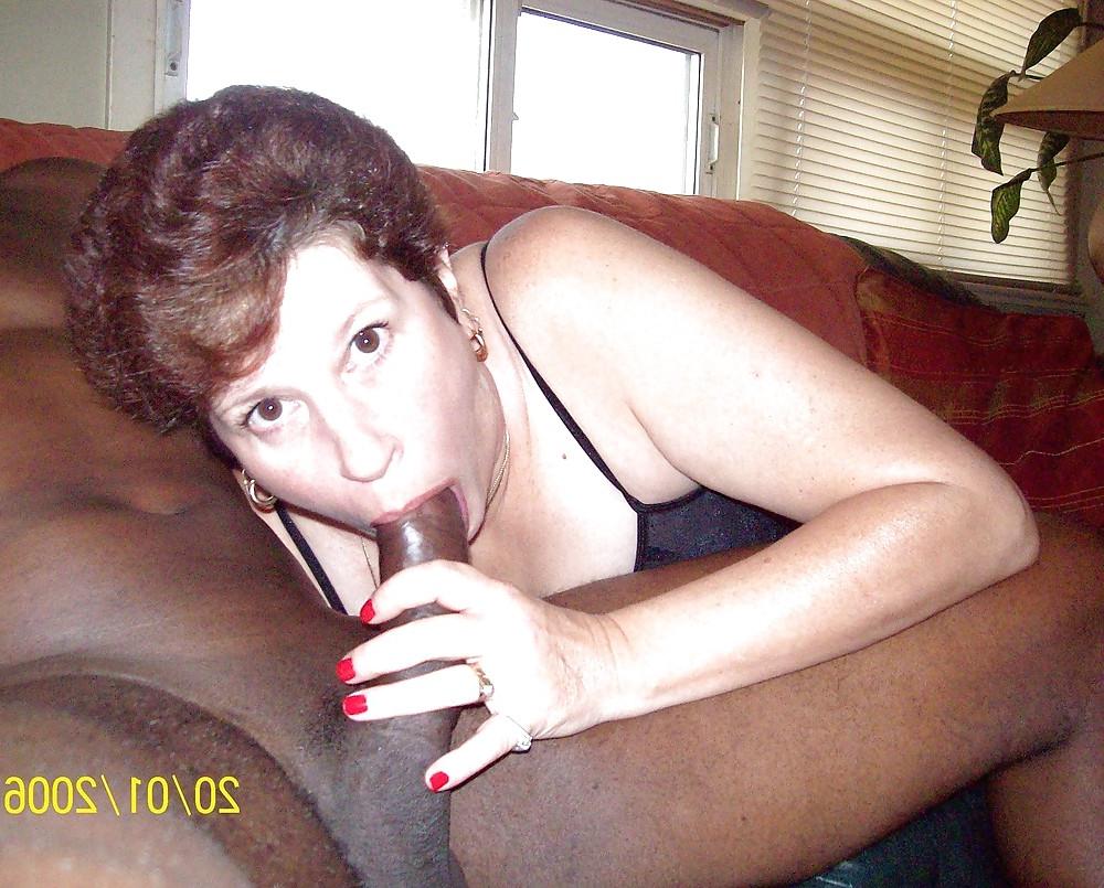 25P SUCKING BIG BLACK COCKS